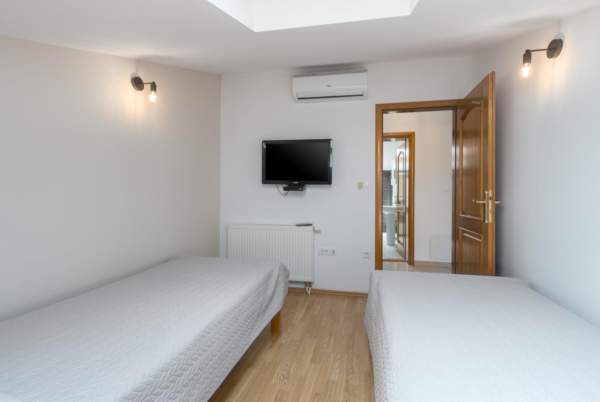 Apartments Bellissima Фунтана Екстериор снимка